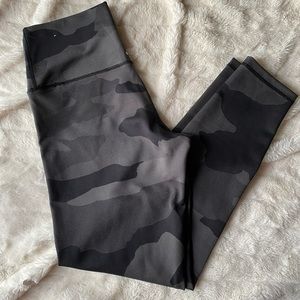 Aerie camo move leggings